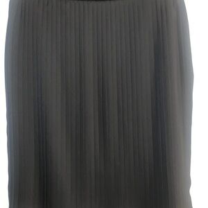 Anne Klein Black Pleated Skirt Size 4